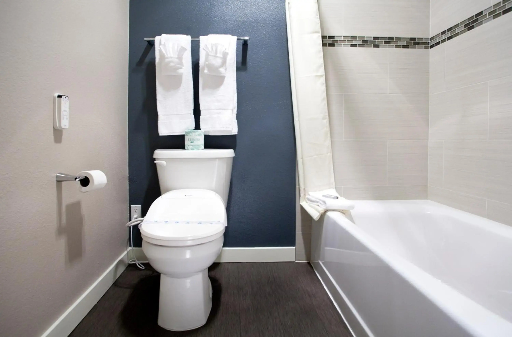 Redac Gateway Hotel In Torrance