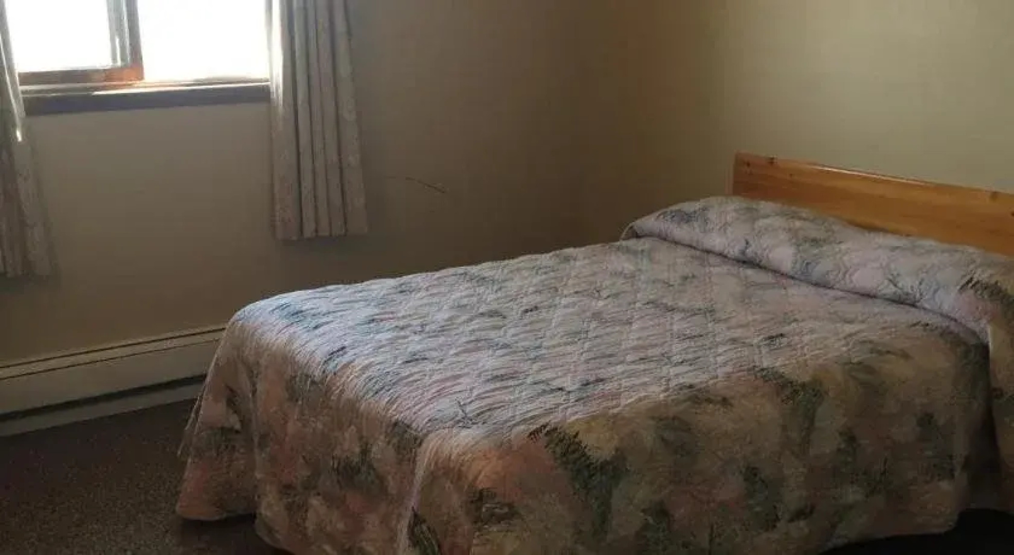 Wakiki Motel & Lounge