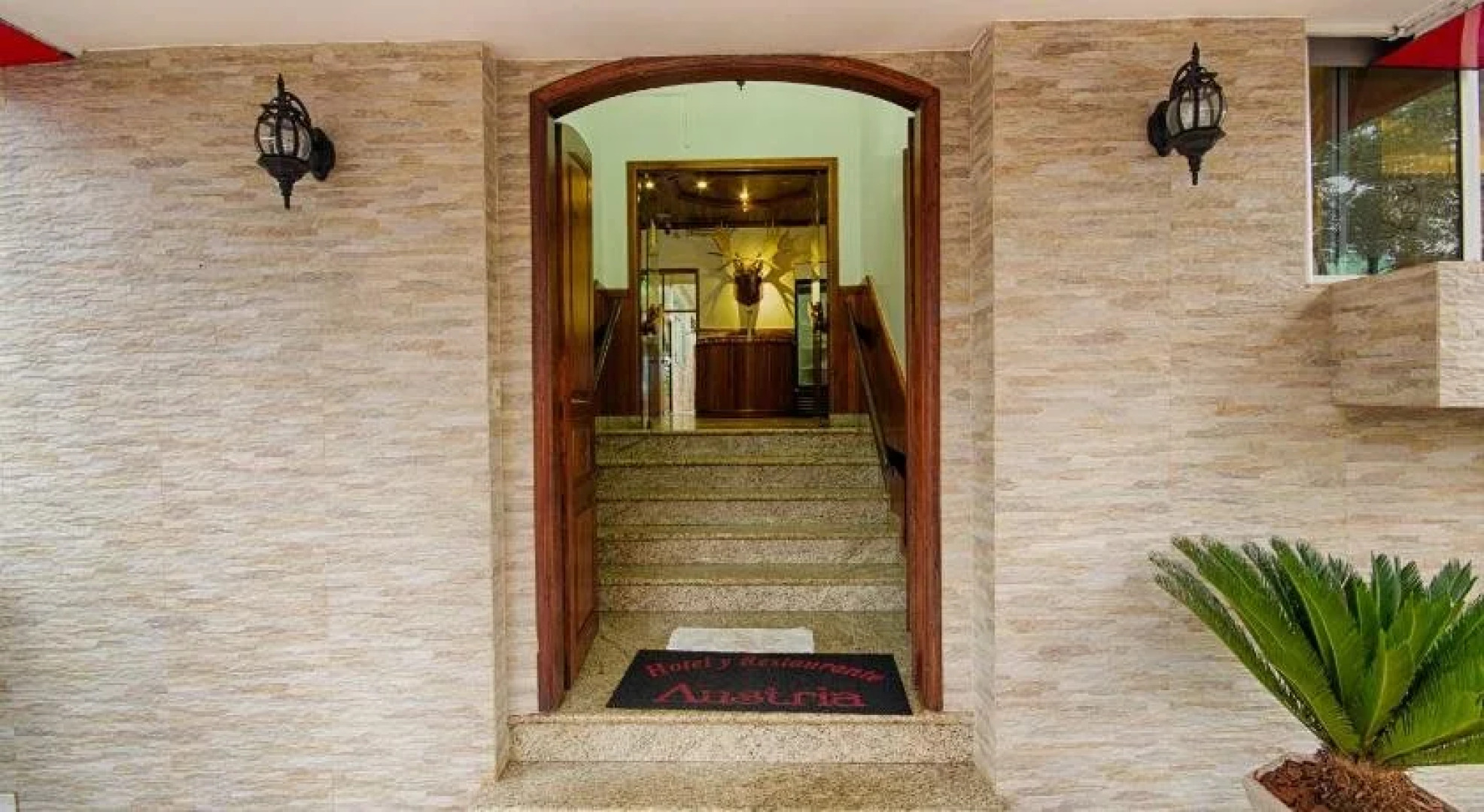 Hotel y Restaurant Austria