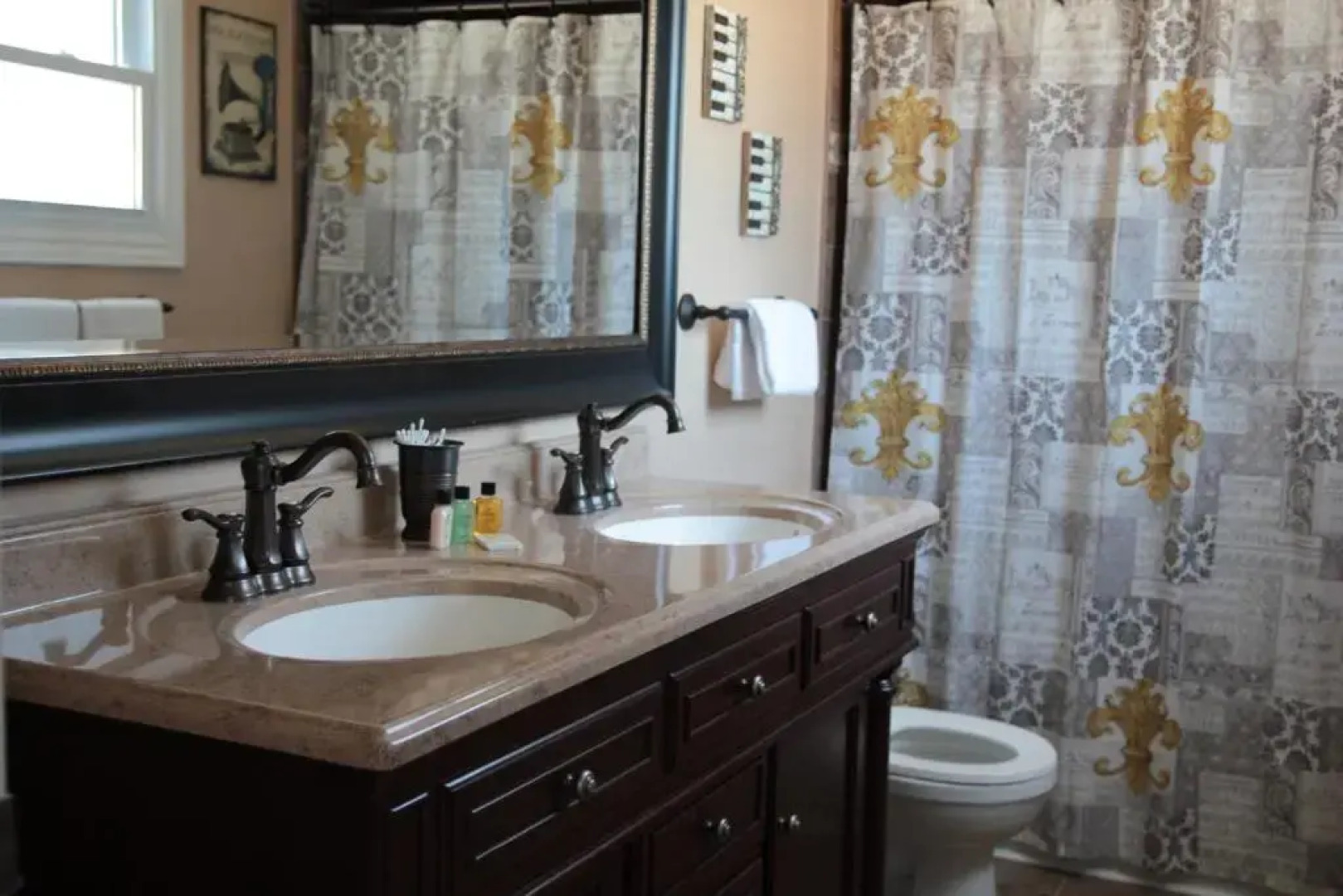 Lil' Heart & Soul Boutique Inn