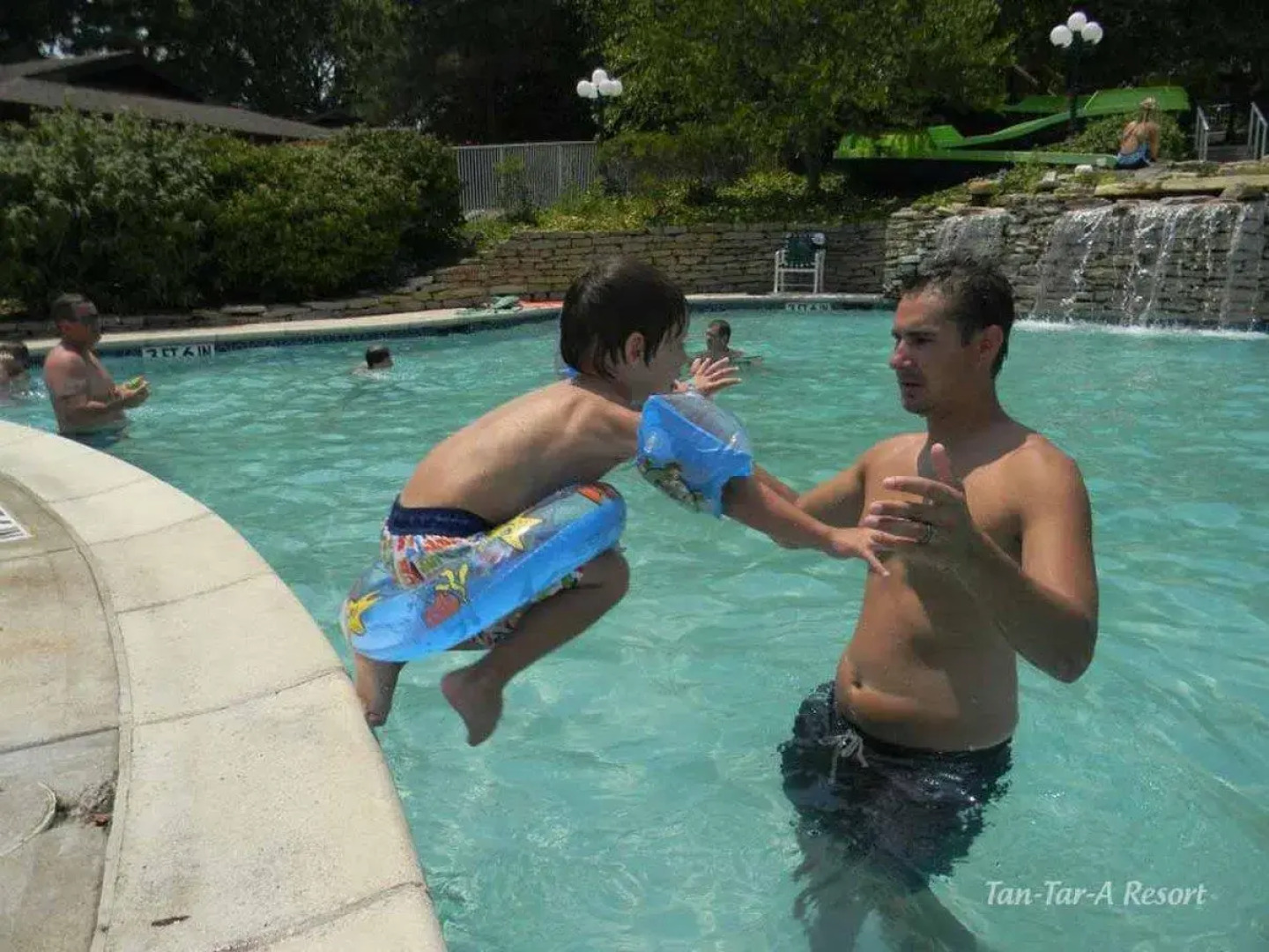 Margaritaville Lake Resort Lake of the Ozarks