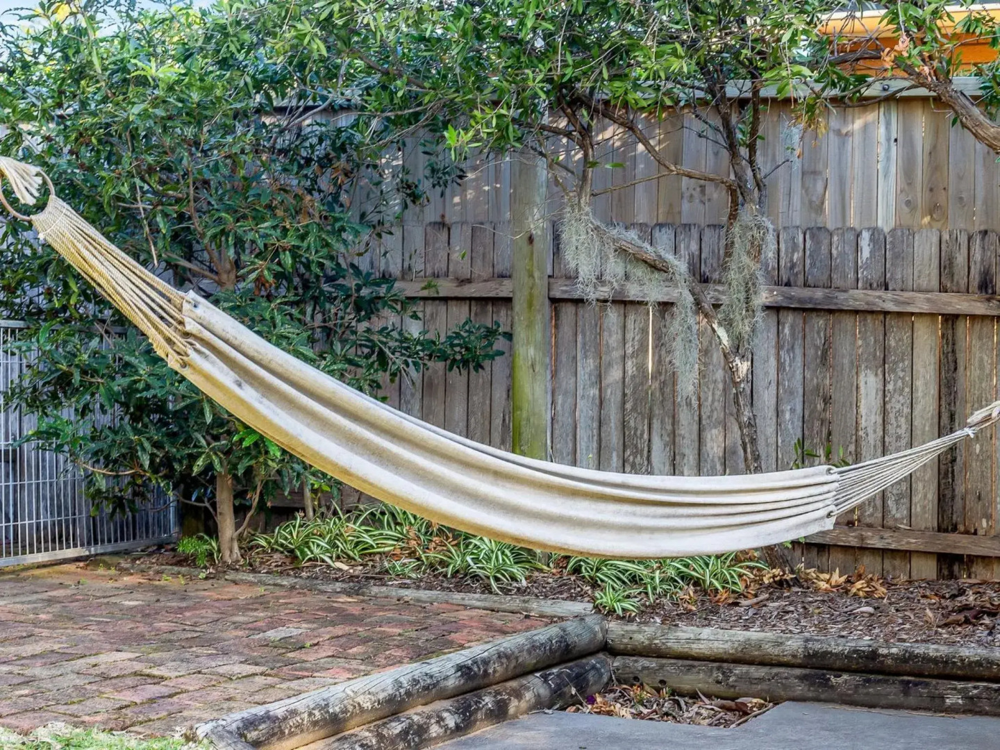 SEAWARD Werri Beach Gerringong 4pm check out Sundays