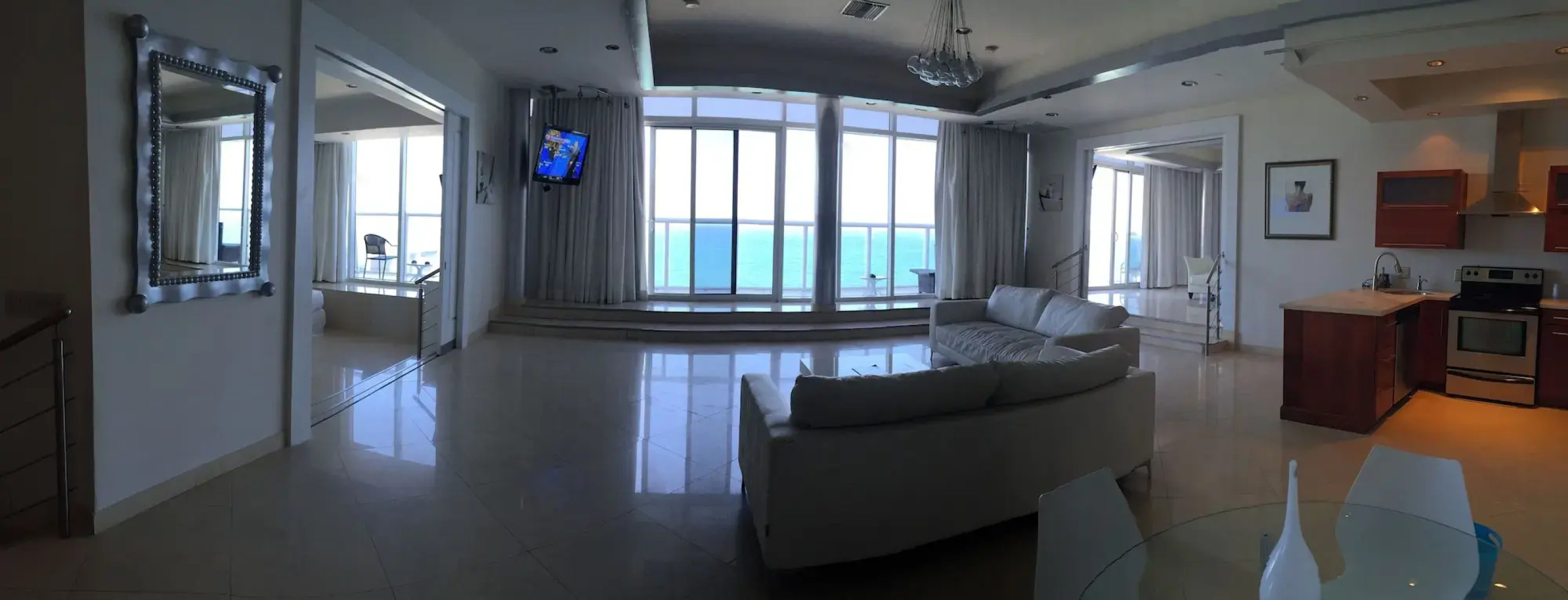 Ocean Manor Beach Hotel