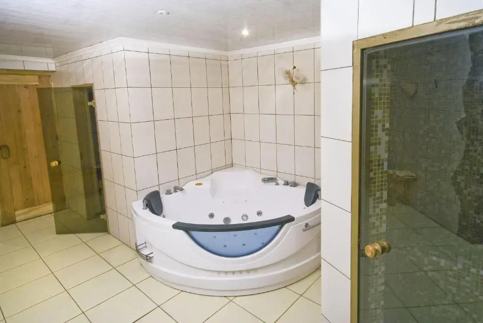 Отель Виктория