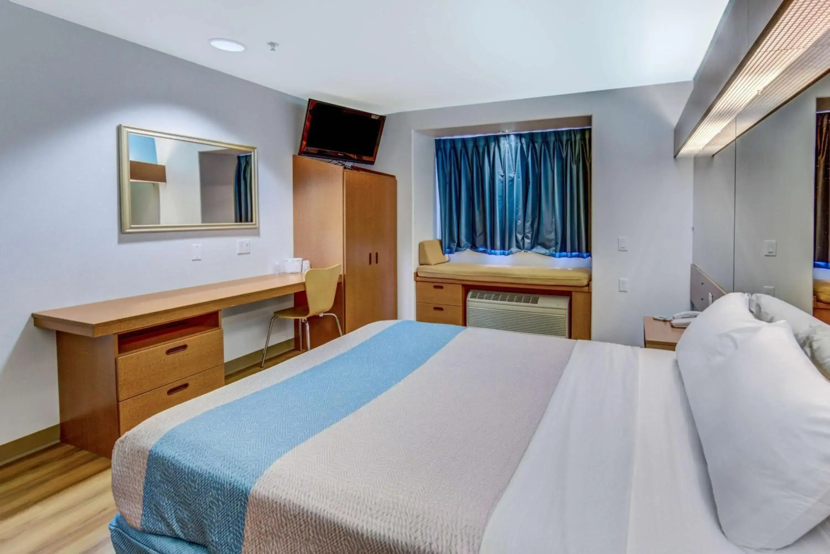 Motel 6 Sutherlin, OR