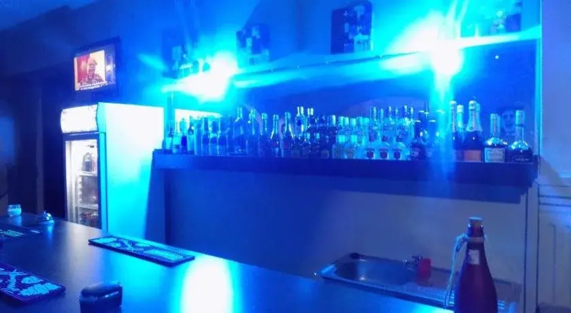 Posh Apartments and Hotel