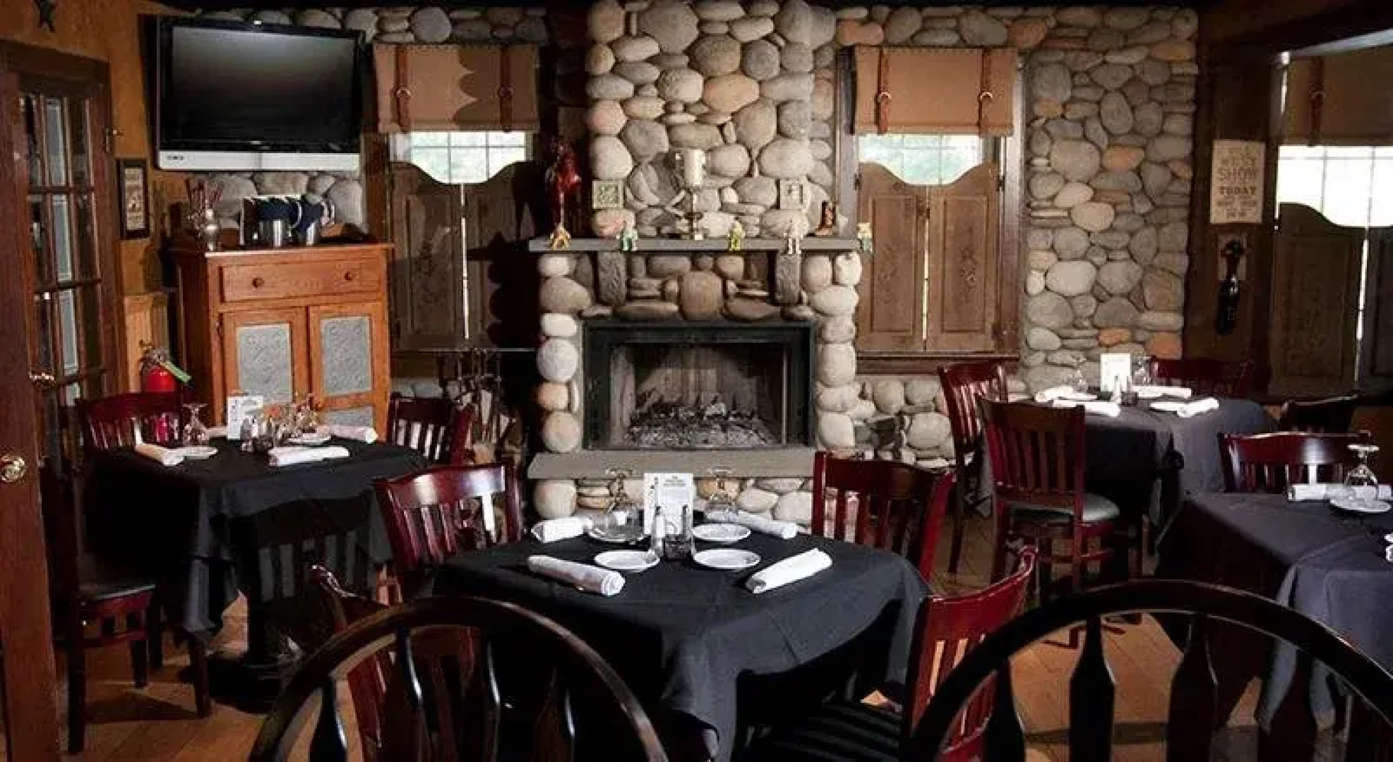 The Frogtown Inn And 6 Acres Restaurant