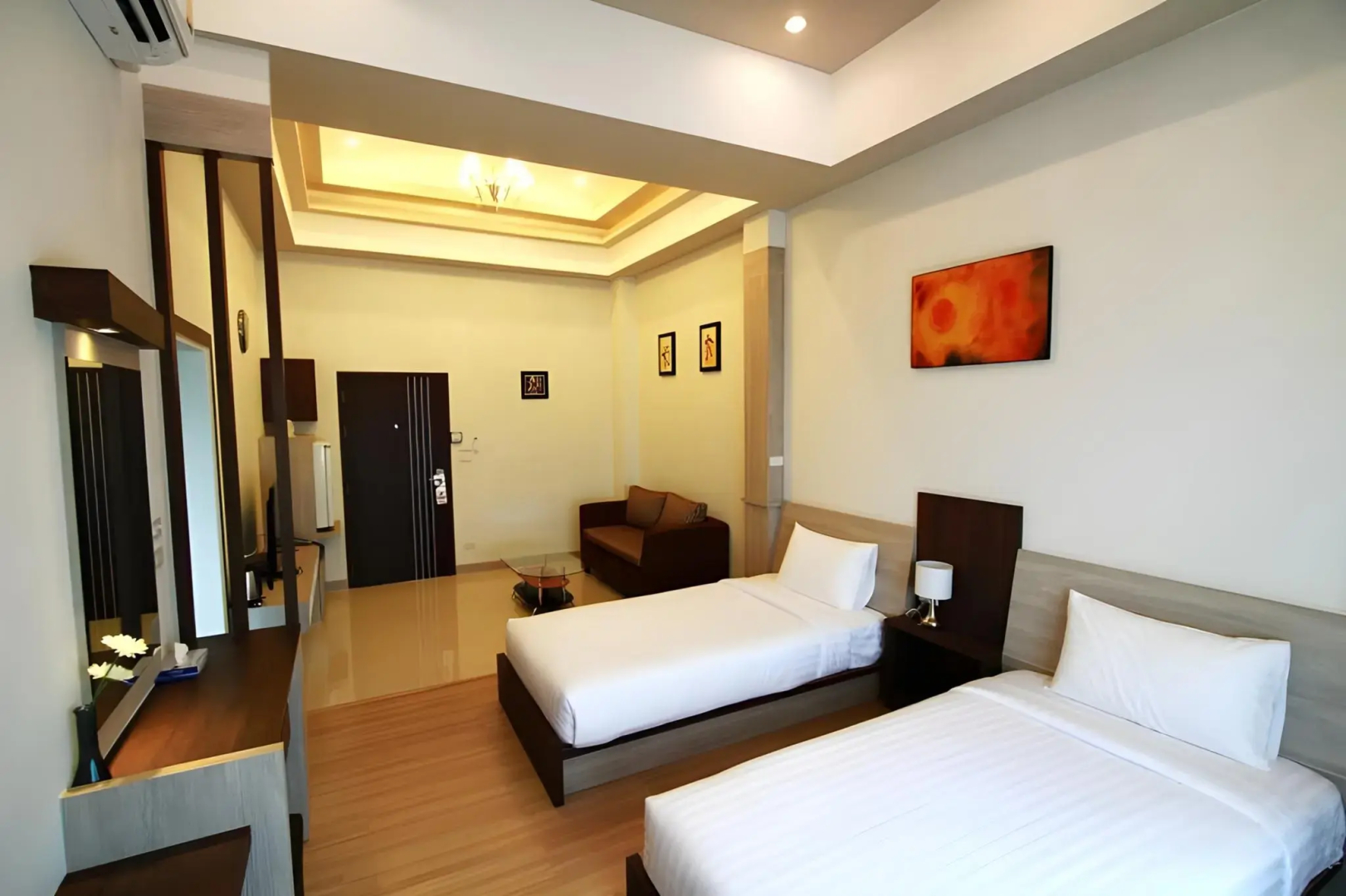 The Contrast i Hotel
