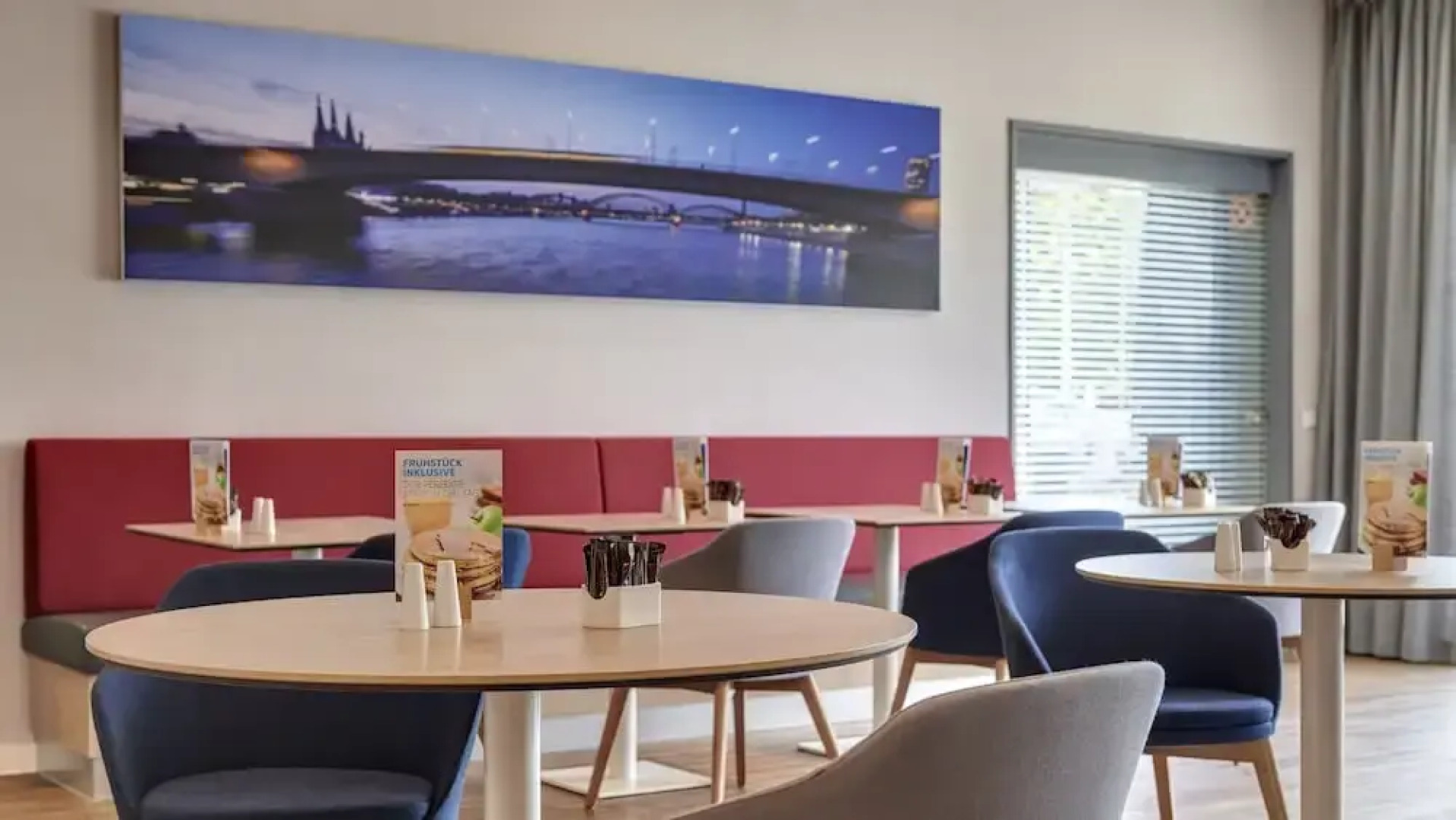 Holiday Inn Express Köln-Mülheim by IHG