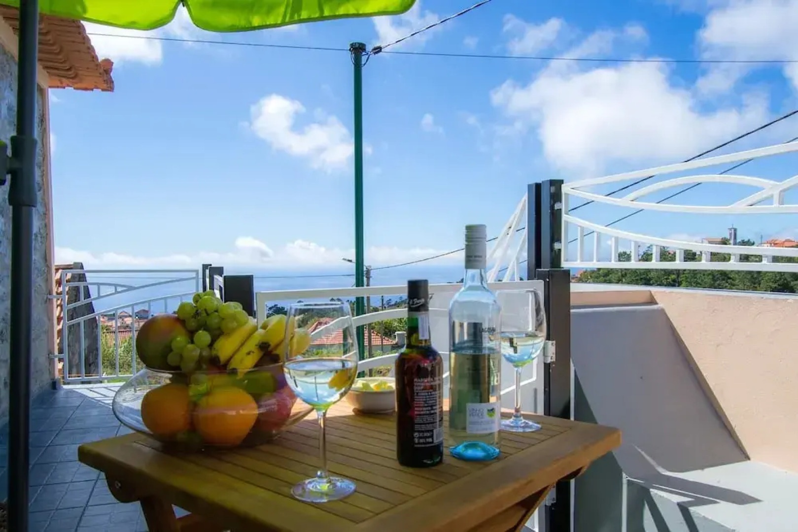 House With One Bedroom In Faja Da Ovelha With Wonderful Sea View Furnished Terrace And Wifi