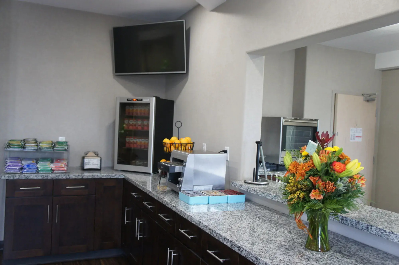 Home Inn Express - Medicine Hat