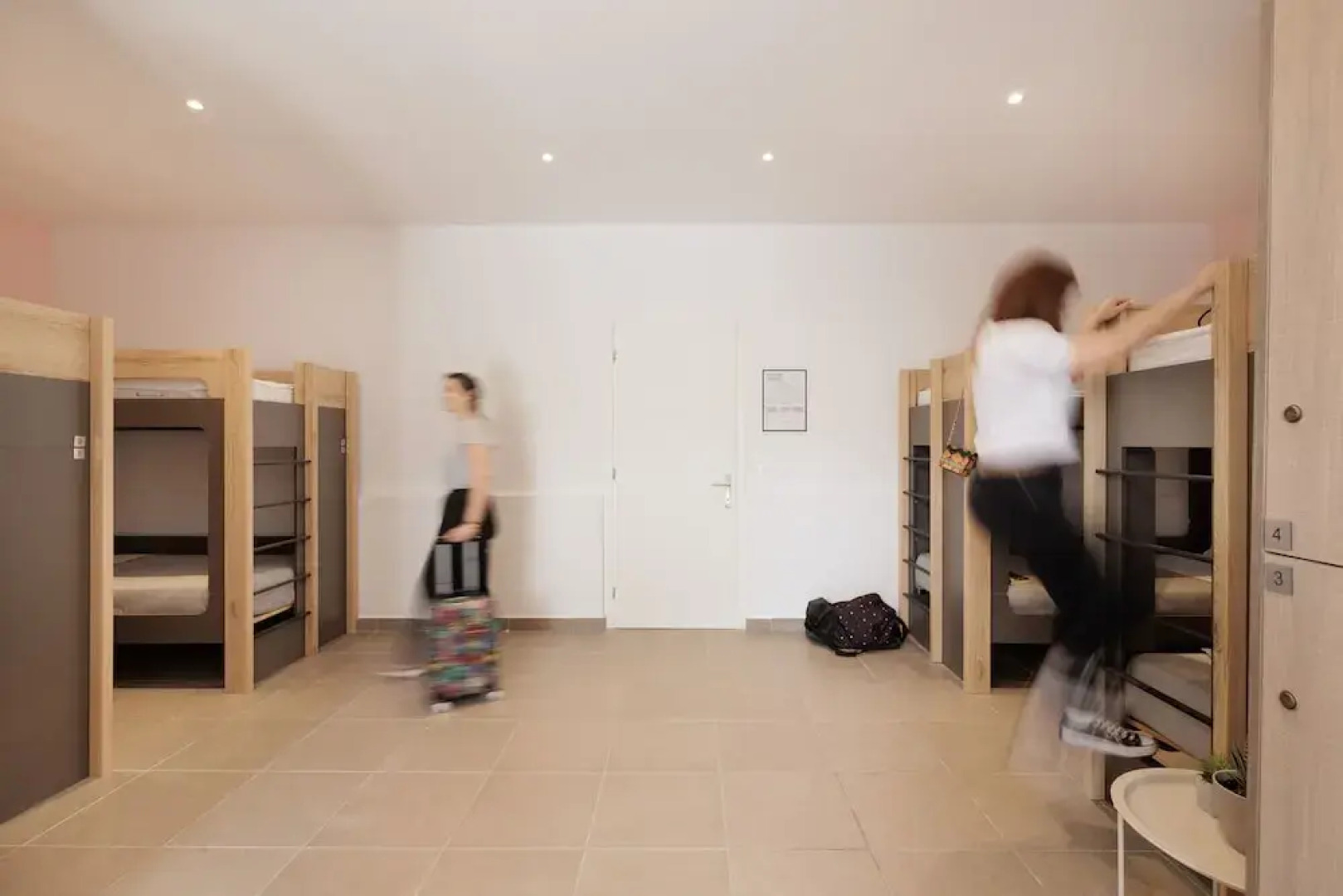 Local Hostel & Suites