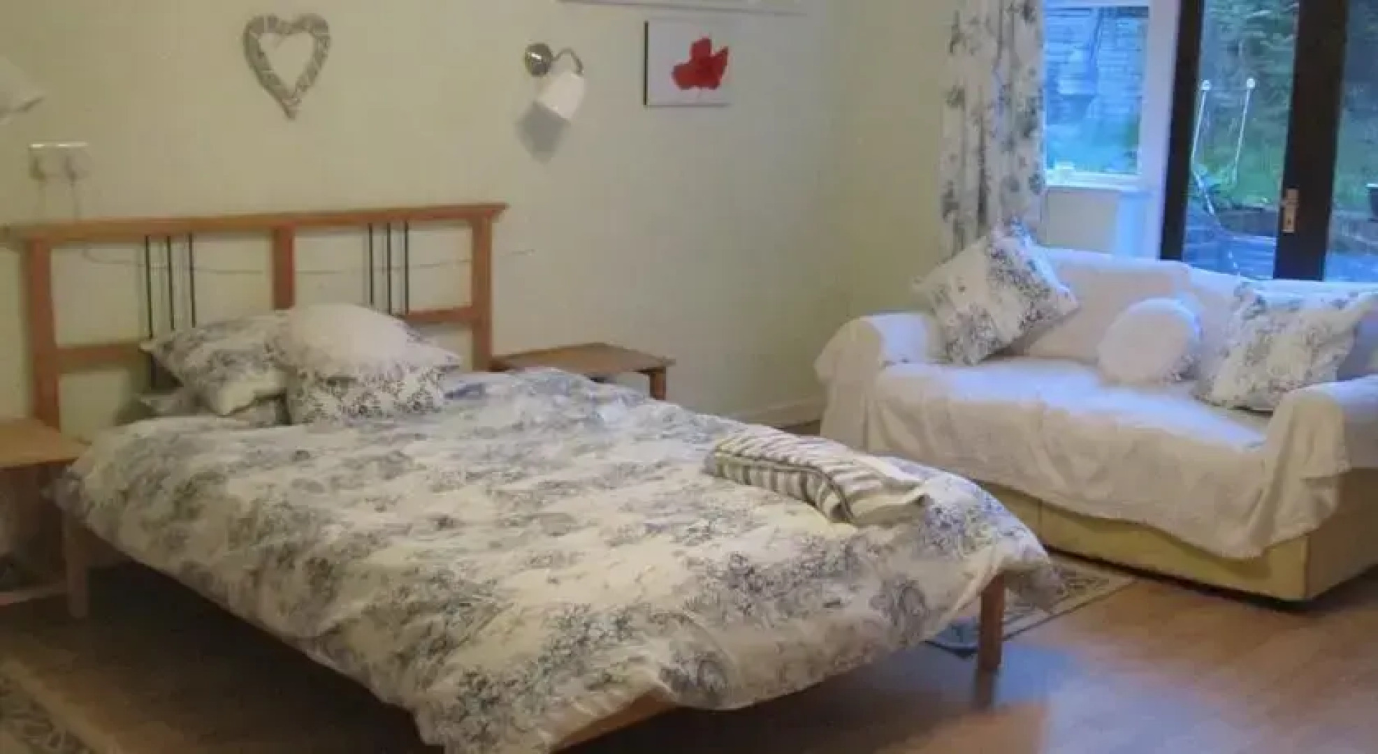 Eversley Cottage Bed and Breakfast