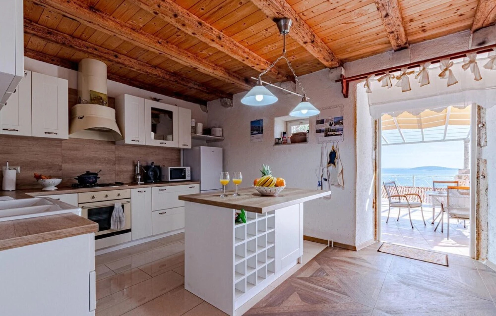 Beautiful Home in Mokalo With Wifi and 2 Bedrooms