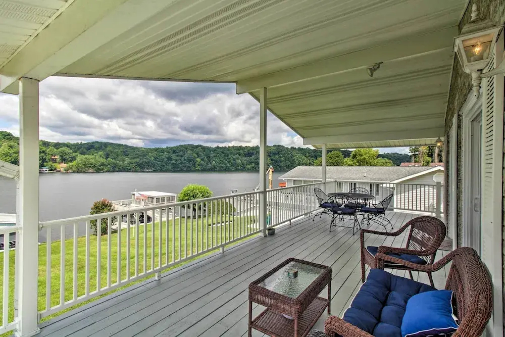 Lakefront Hiwassee Home w/ Private Dock & Deck!