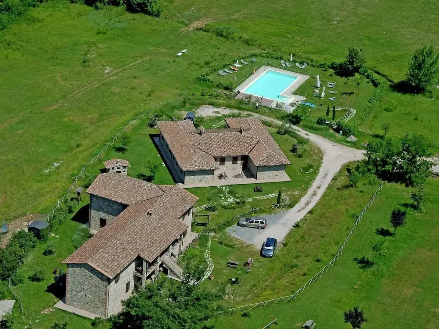 Farmhouse Near Lake Trasimeno With Pool