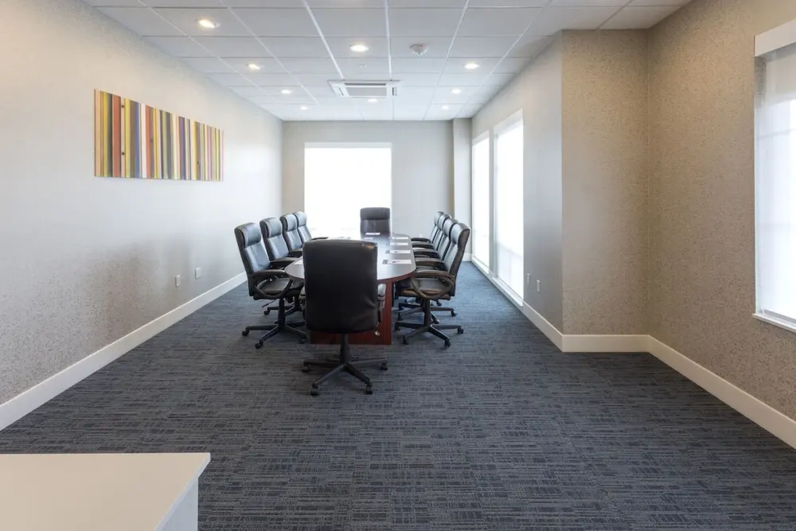 Holiday Inn Express & Suites Seattle South - Tukwila, an IHG Hotel