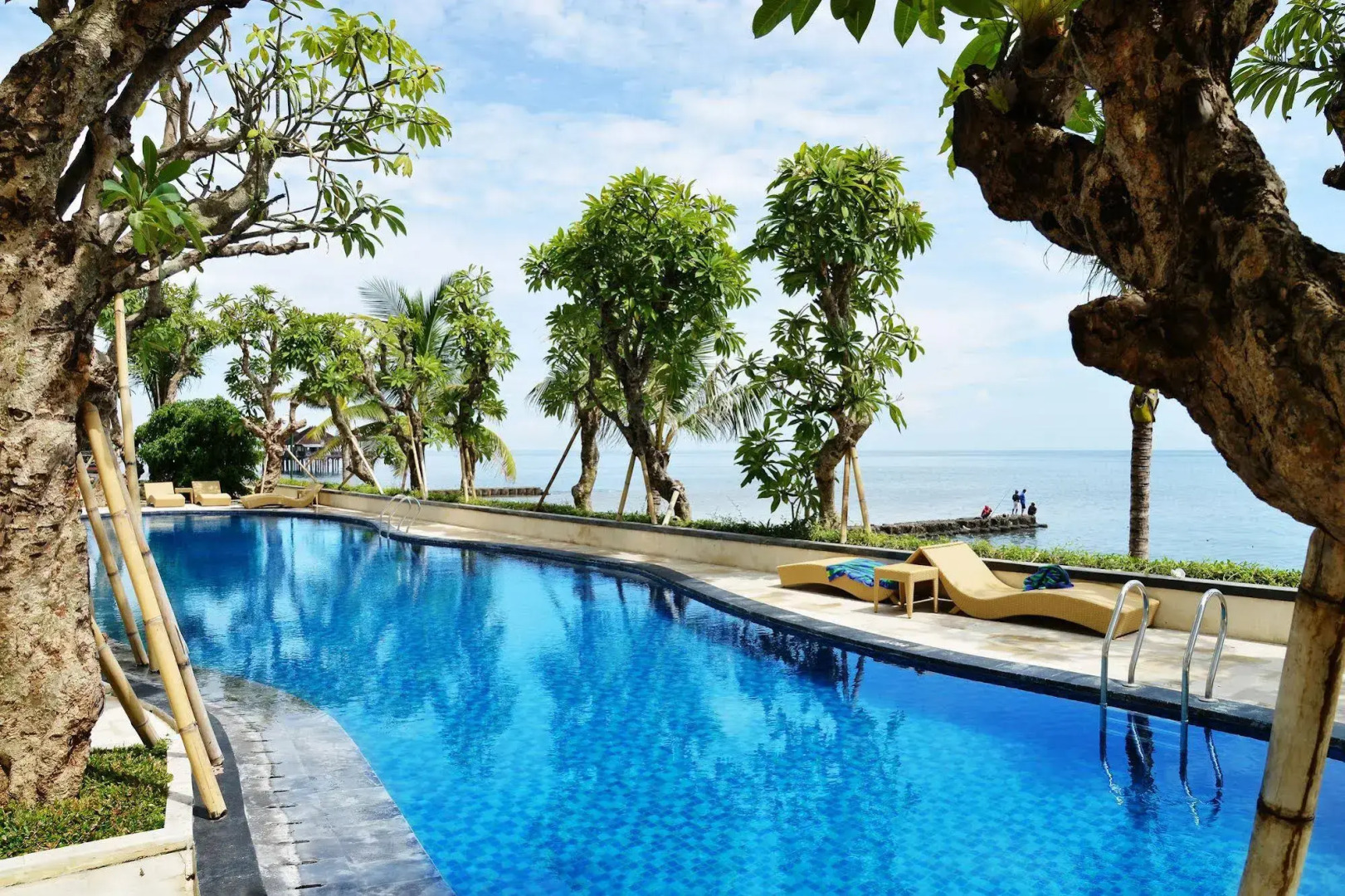 Singaraja Beach Hotel