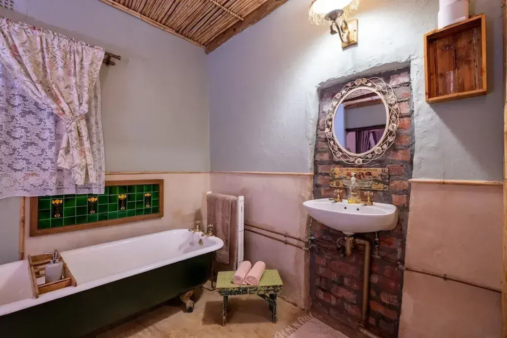 360on62 Mountain View Farm Cottages