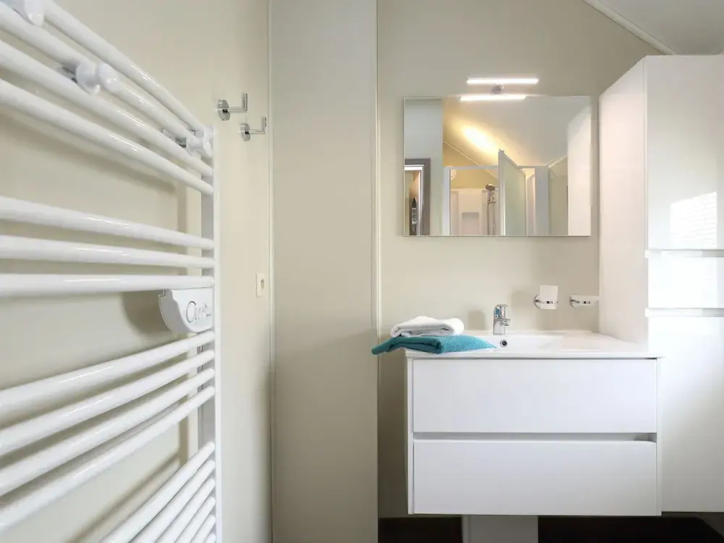 Comfortable Villa With Stove, Located in a Lake Area