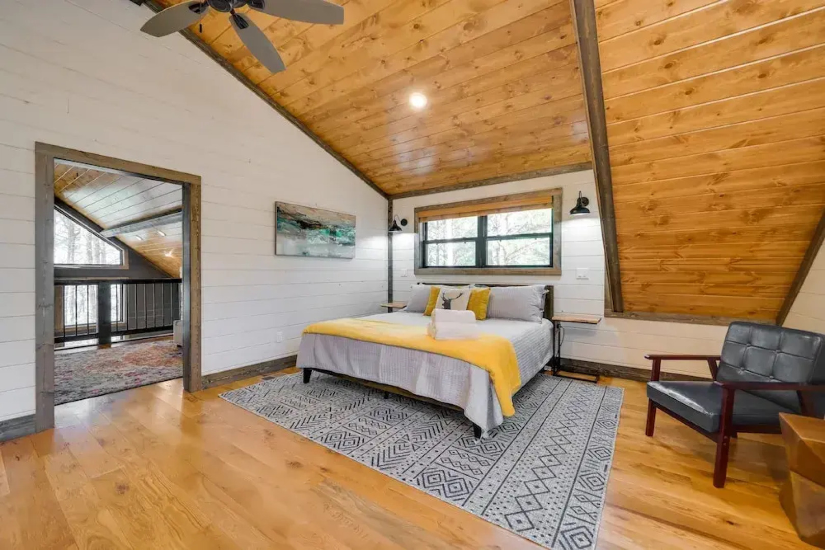 Serene Broken Bow Cabin w/ Hot Tub & Fire Pit!