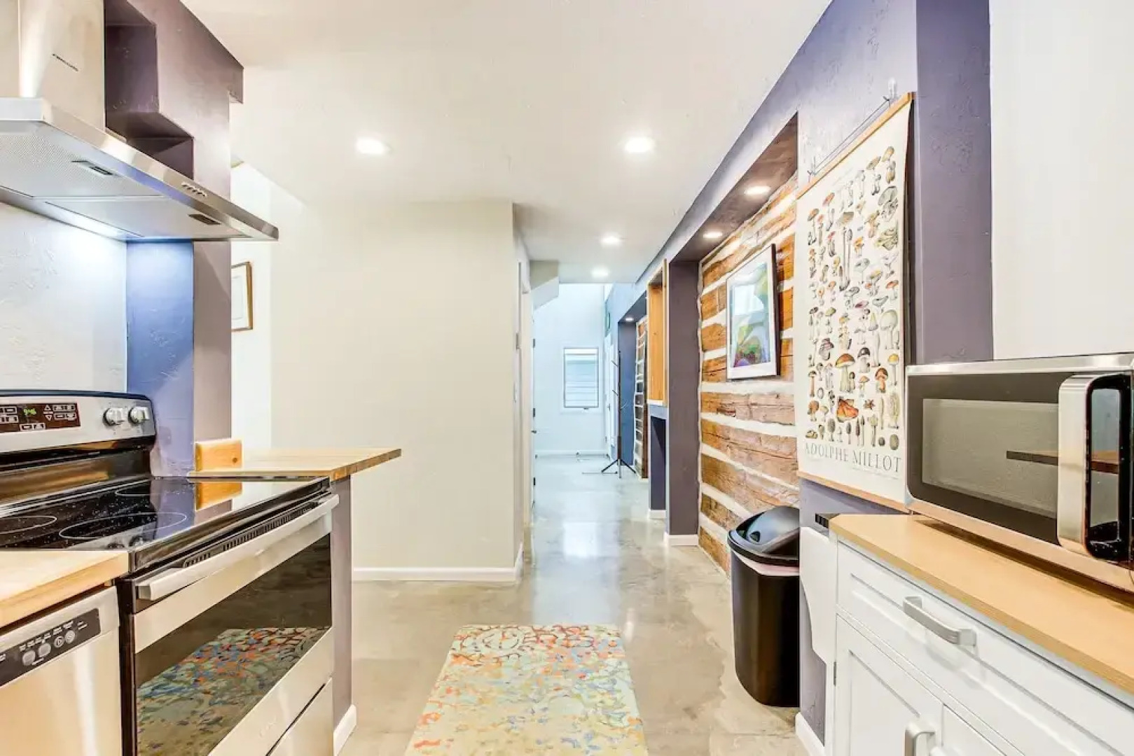 Home w/ Fireplace < 1 Mi to Peninsula State Park!