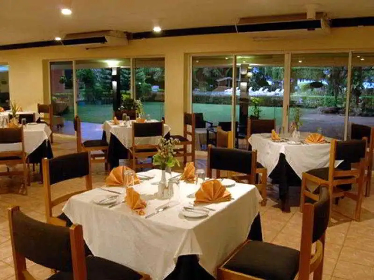 Miridiya Lake Resort