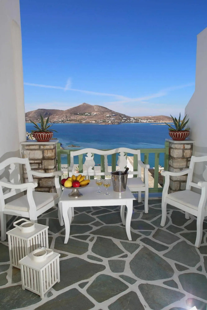 Villa Isabella Studios & Suites