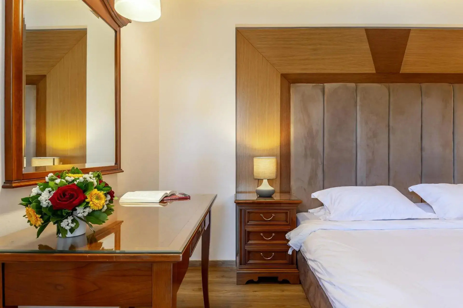 Oasis Hotel Apartments