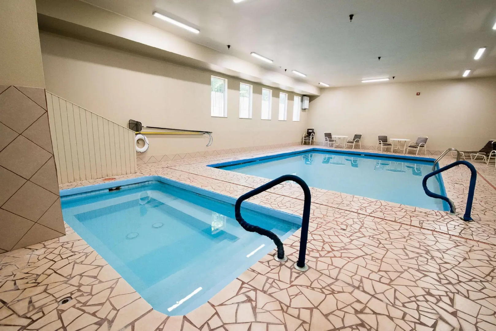 SureStay Plus Hotel by Best Western Topeka Northwest