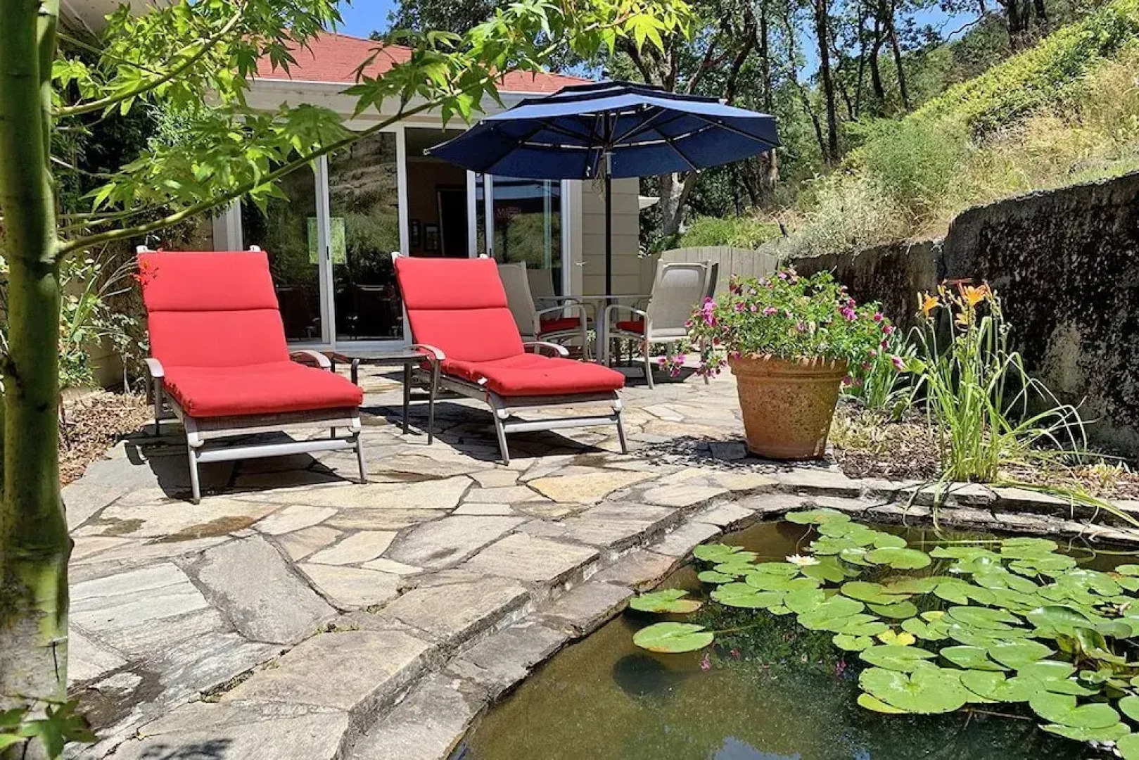 Meadowlark Country House & Resort