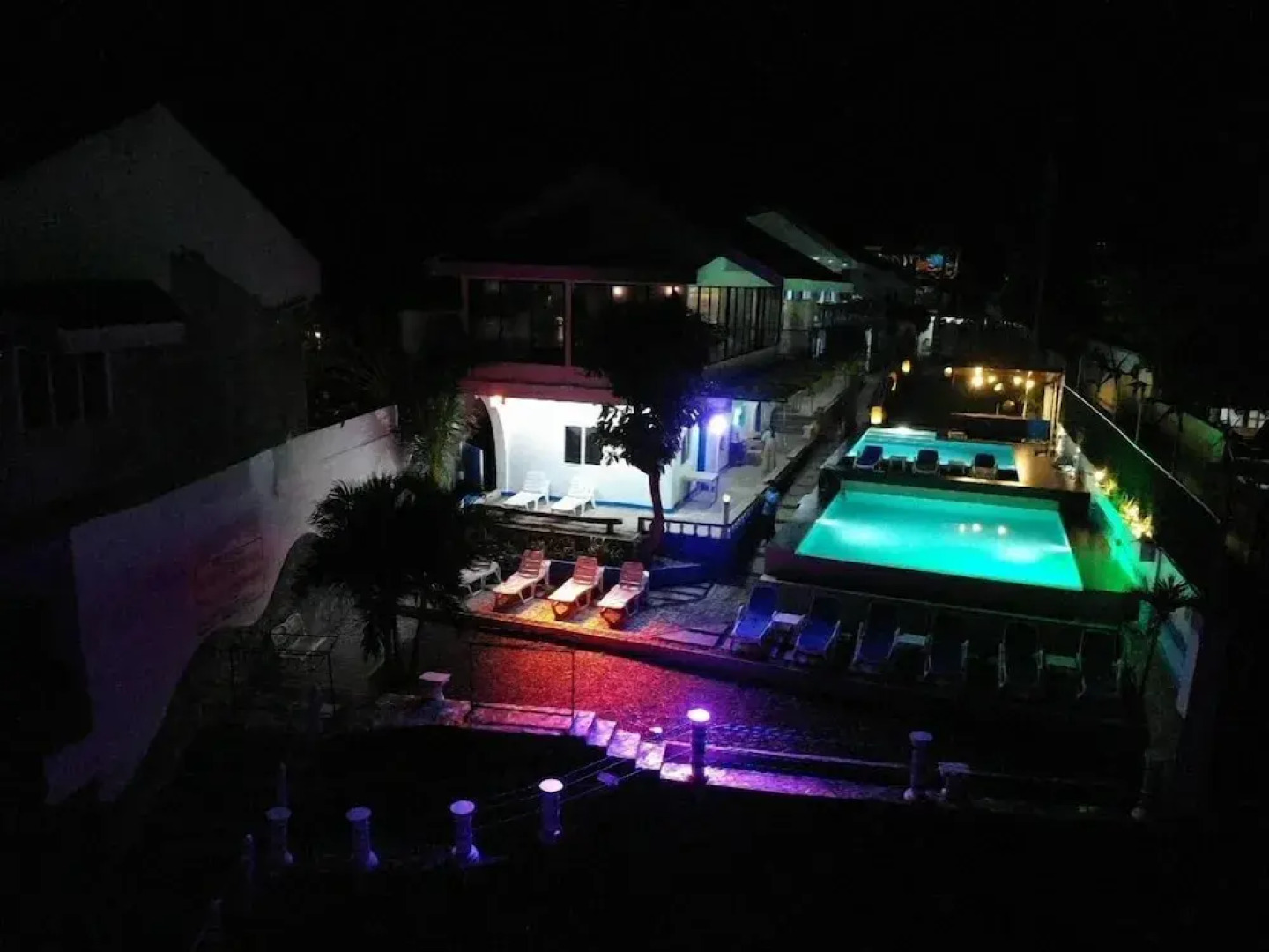 Pescadores Suites Moalboal