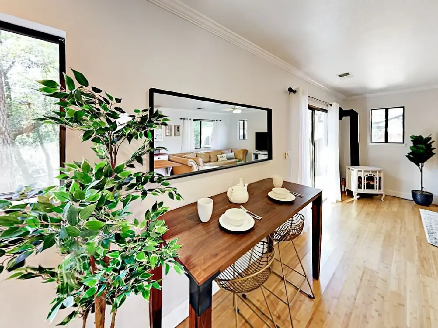 Charming Wine Country Retreat - 3 Br Home