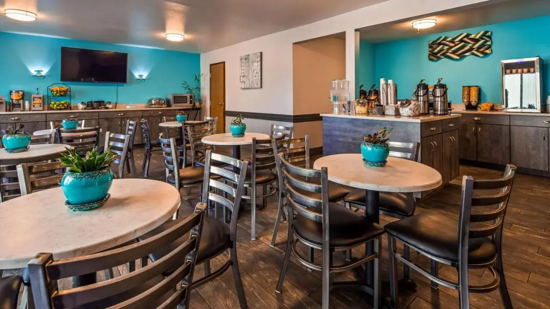 Howard Johnson Express Inn - Post Falls