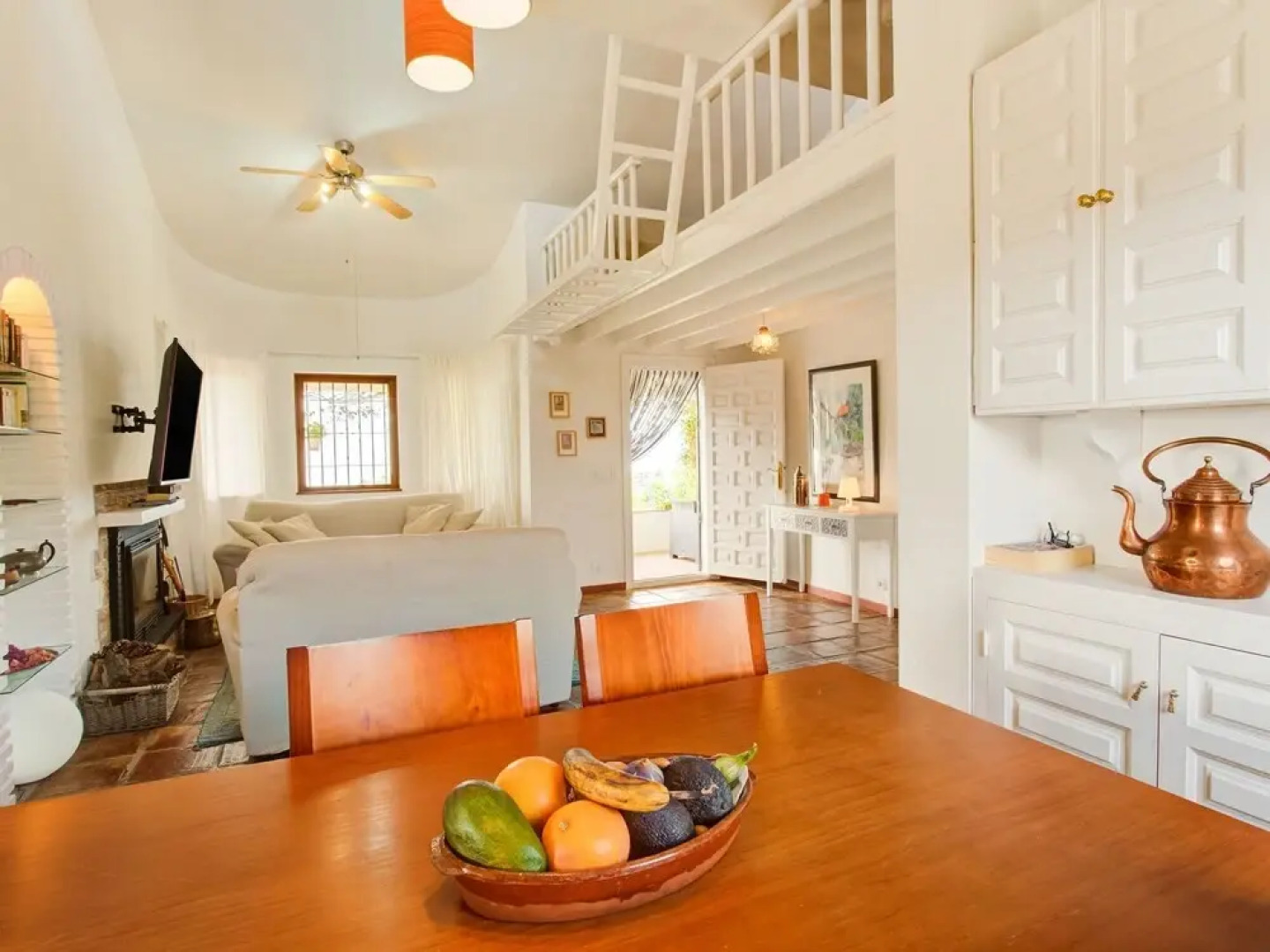 Serene Holiday Home in Sayalonga With Private Pool