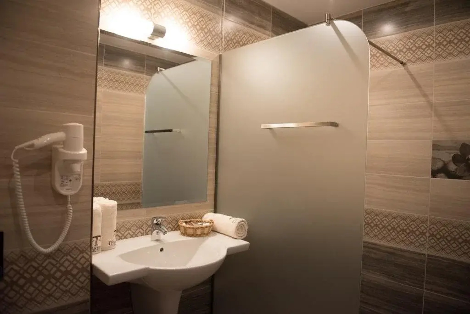 Boutique Complex Trakiets