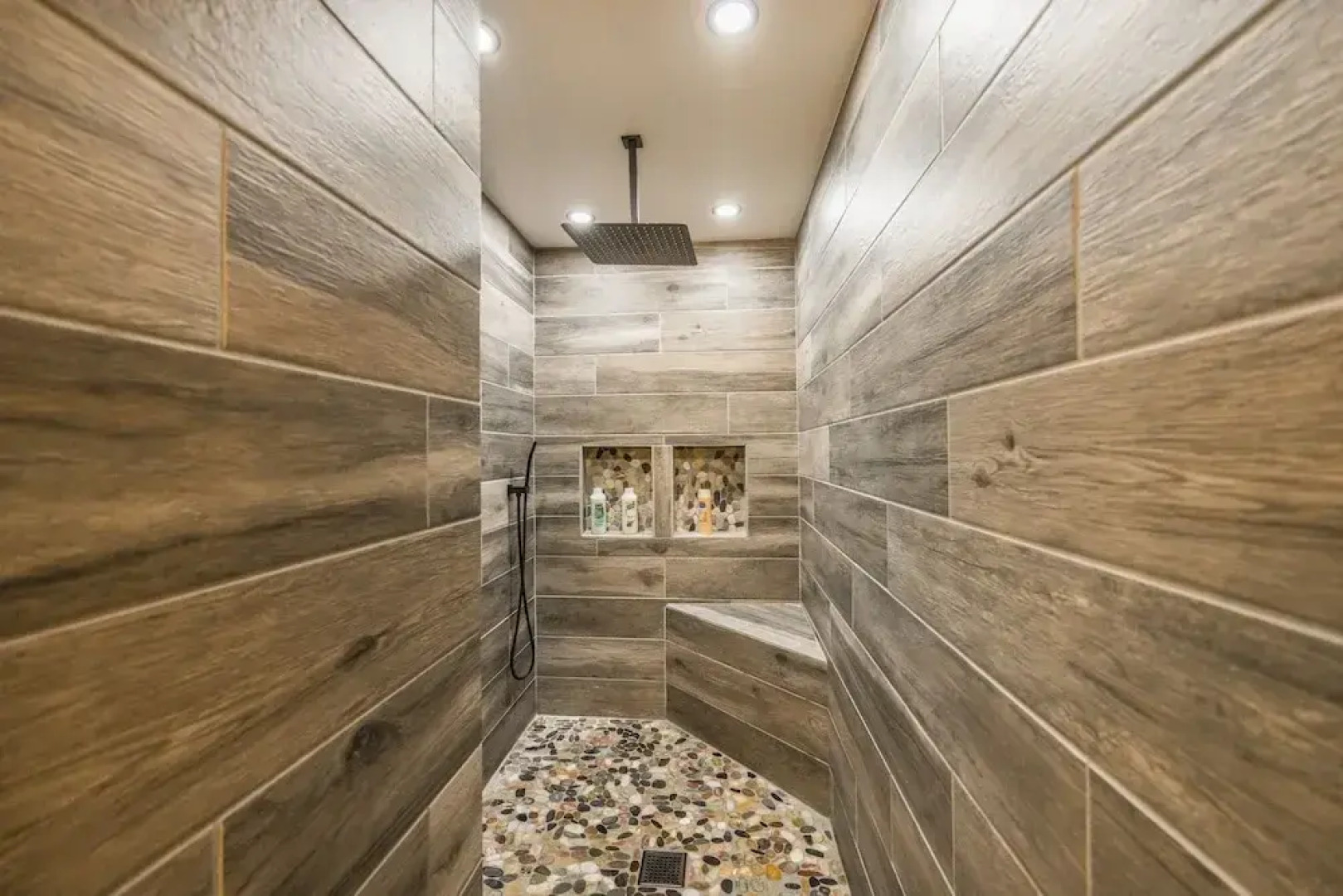 New Luxury Prescott Lynx B B 4k ft2 Sleeps 22