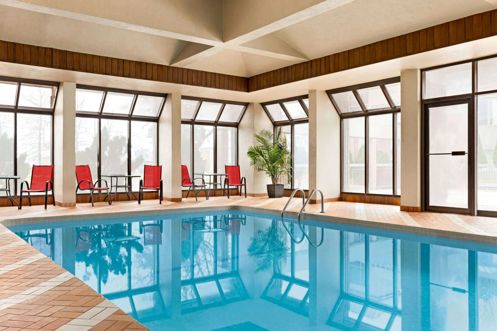 Ramada Plaza by Wyndham Niagara Falls