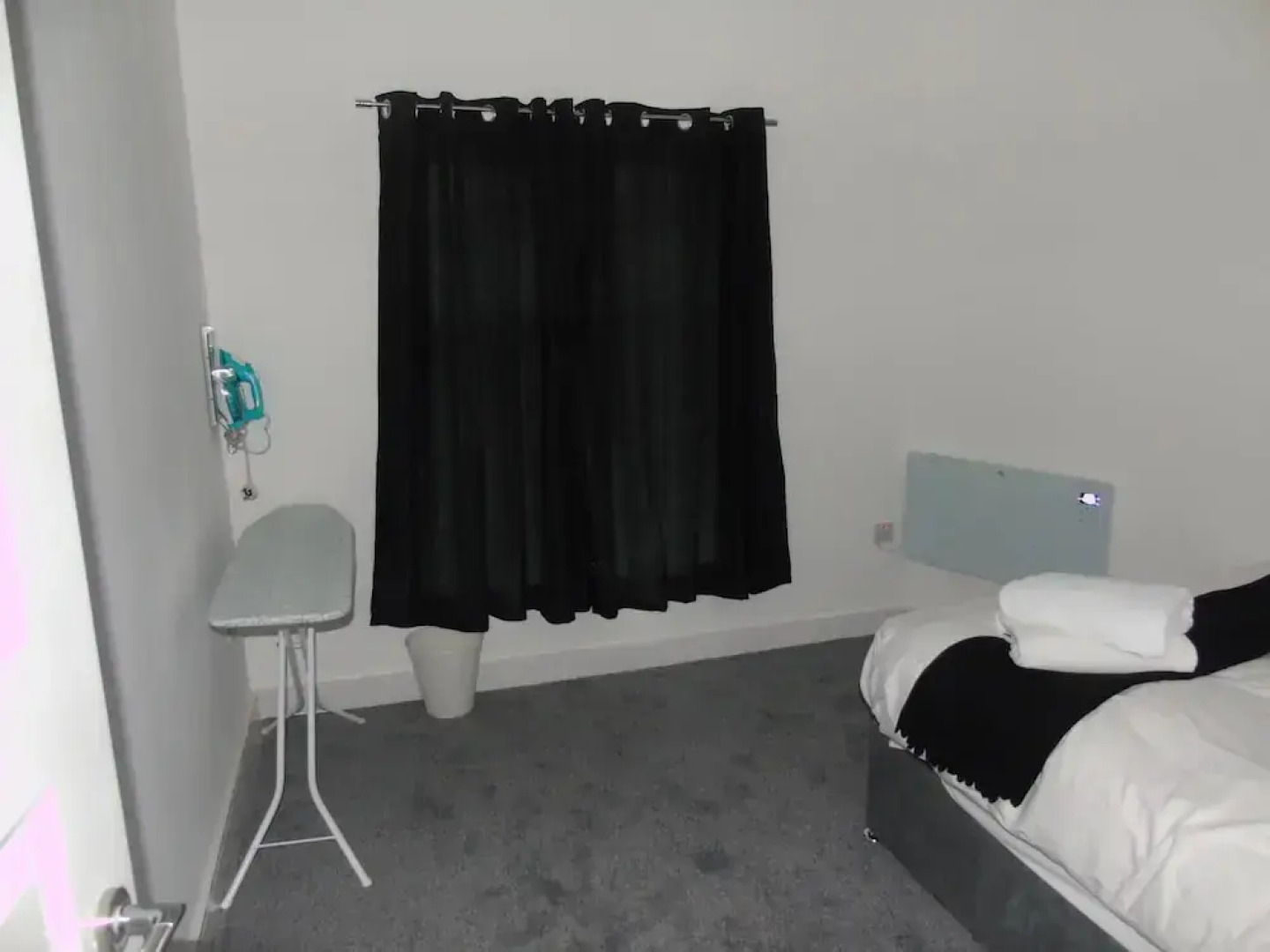 Captivating 1-bedroom Apartment in Bolton