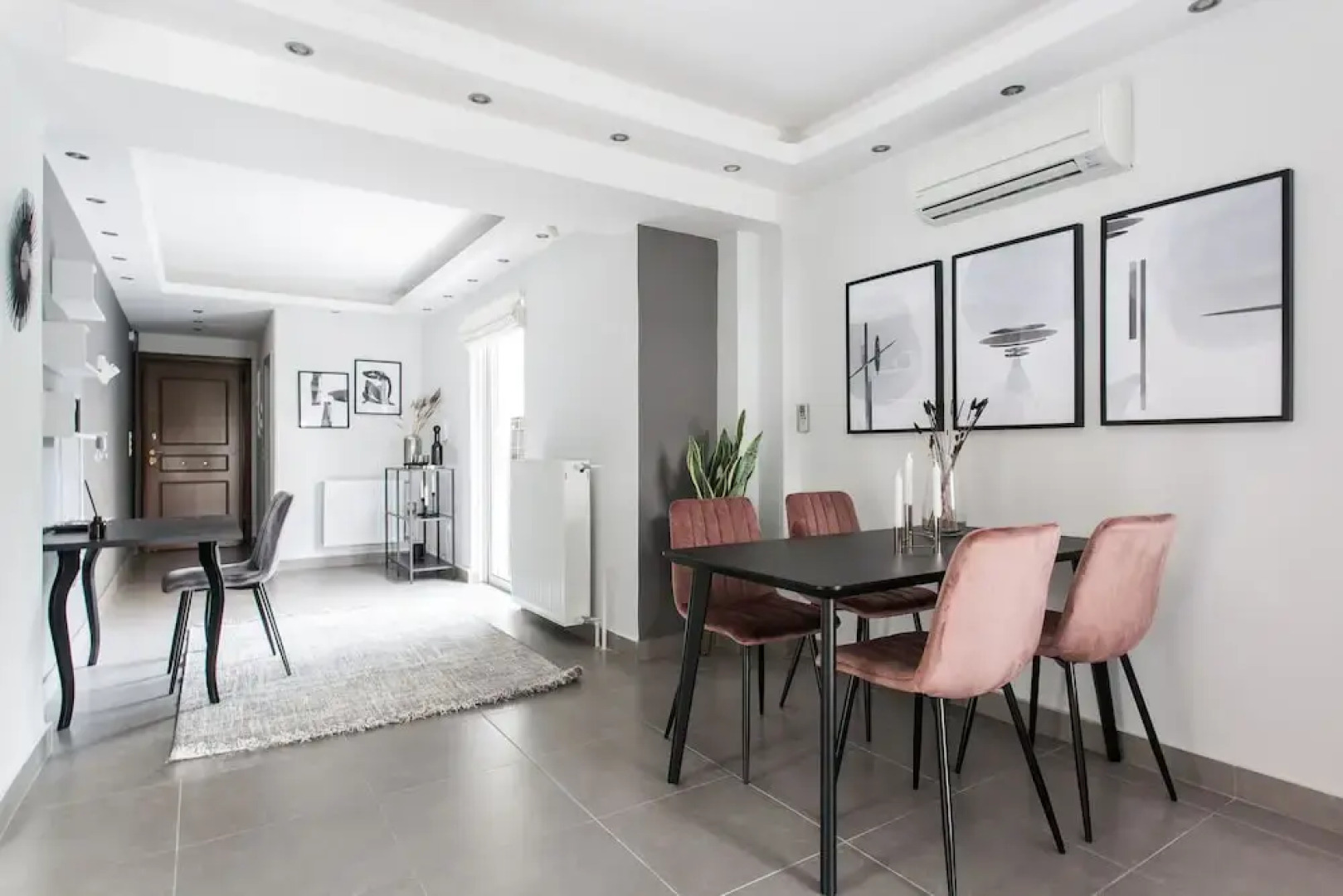 UPSTREET Modernized & Spacious 2BD Apartment in Chalandri