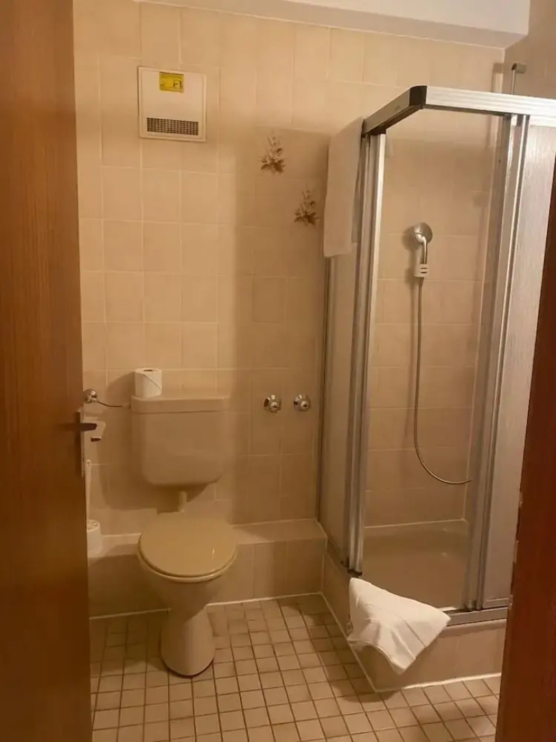 Hotel - Pension - Weller