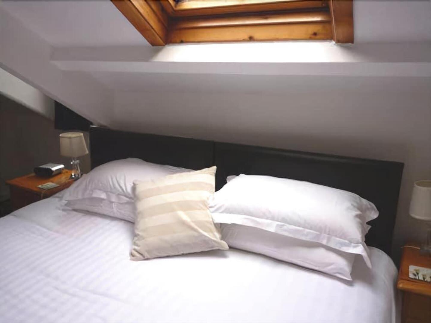 Rainbow Lodge - Guest house