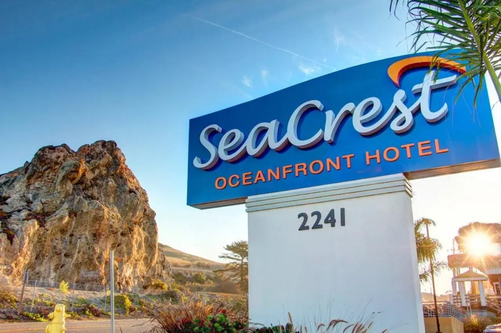 SeaCrest OceanFront Hotel