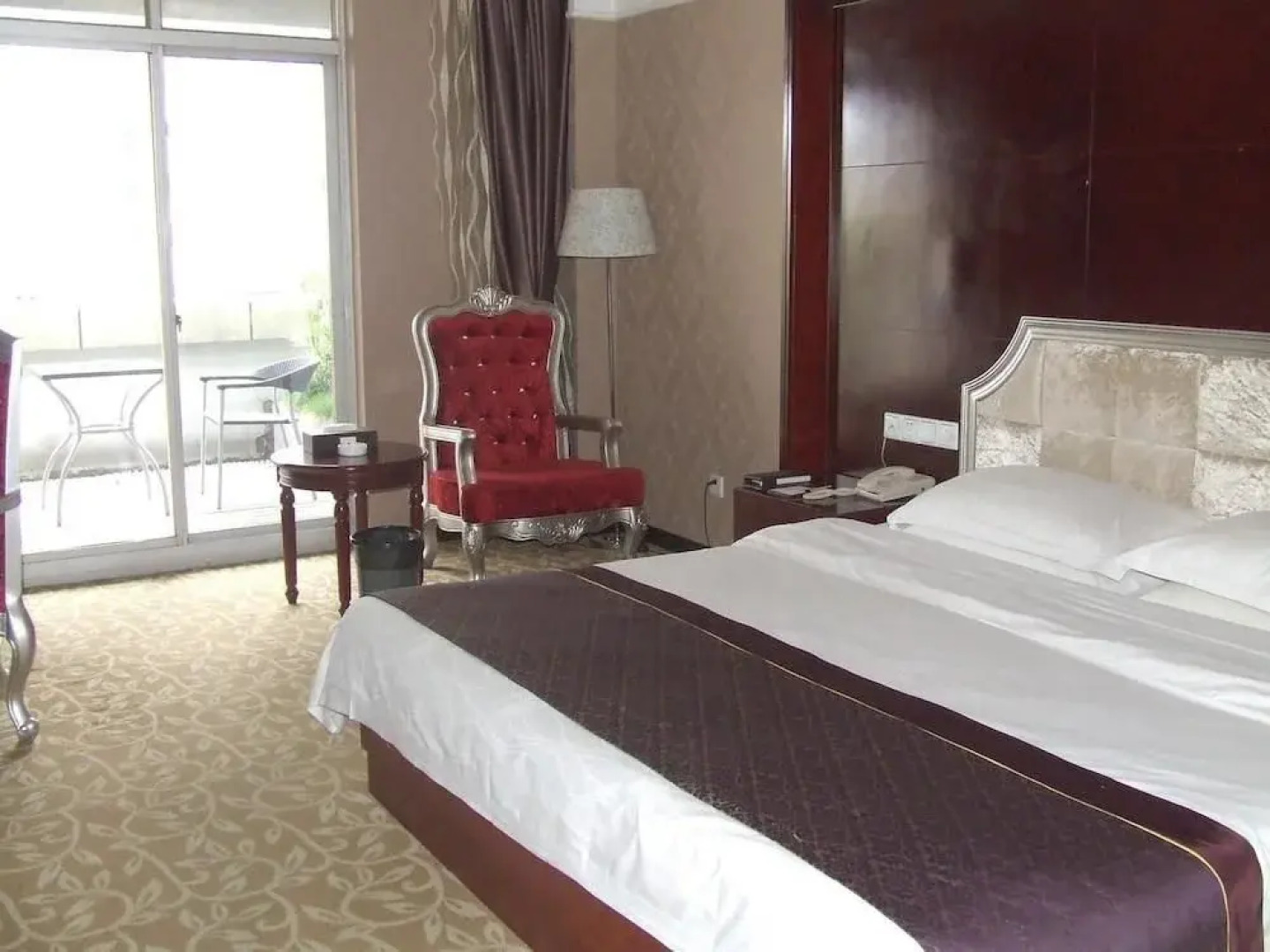 Oriental Luoma Hotel