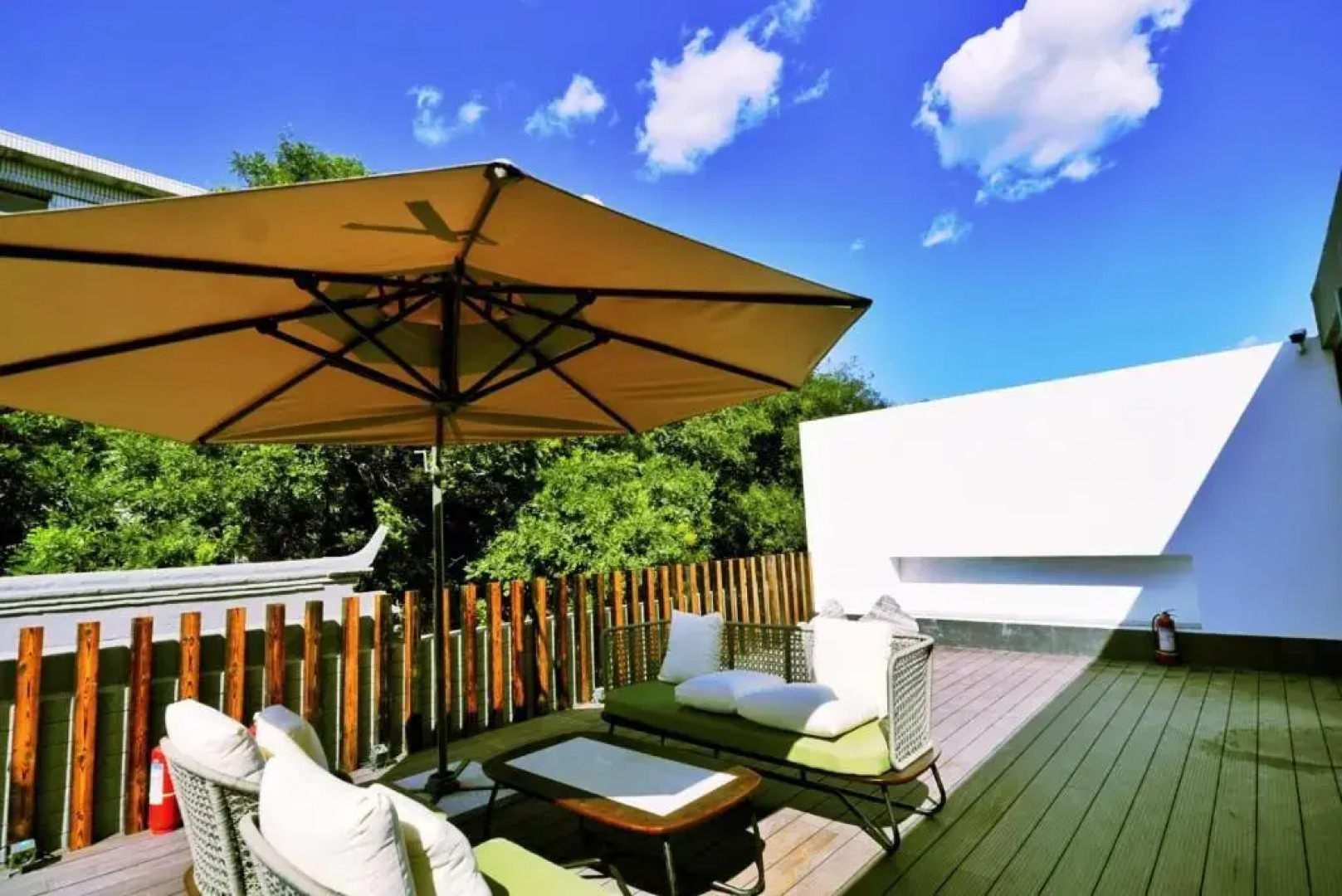 Guipu Courtyard Hotel