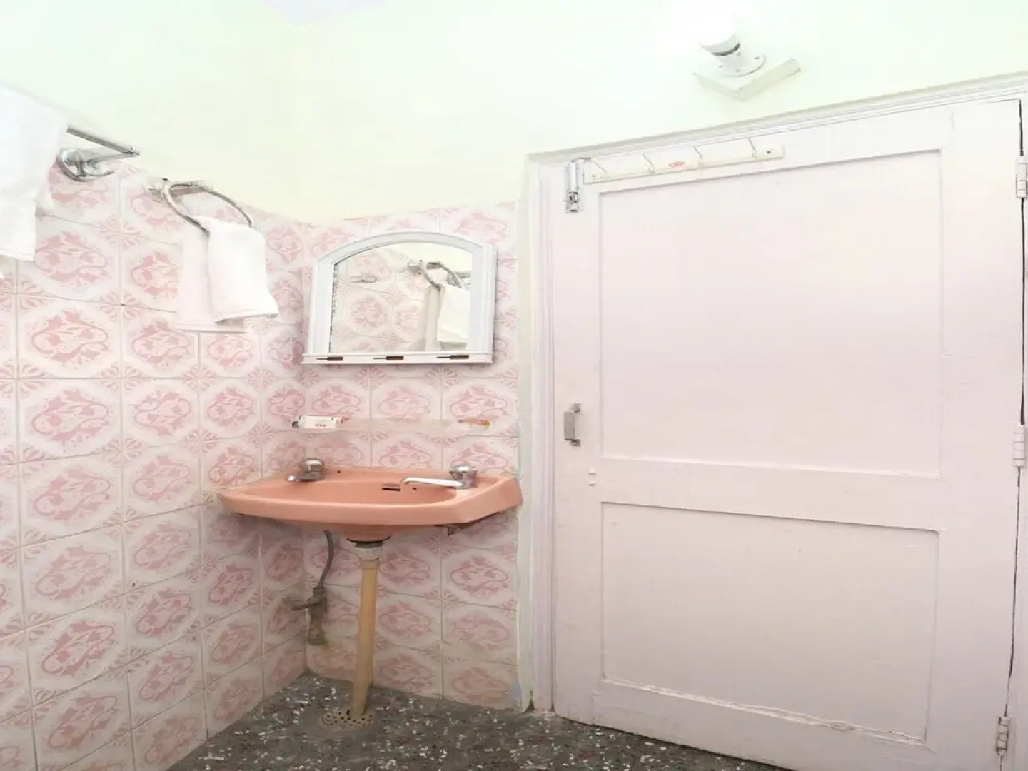 Tranquil Stay By OYO Rooms