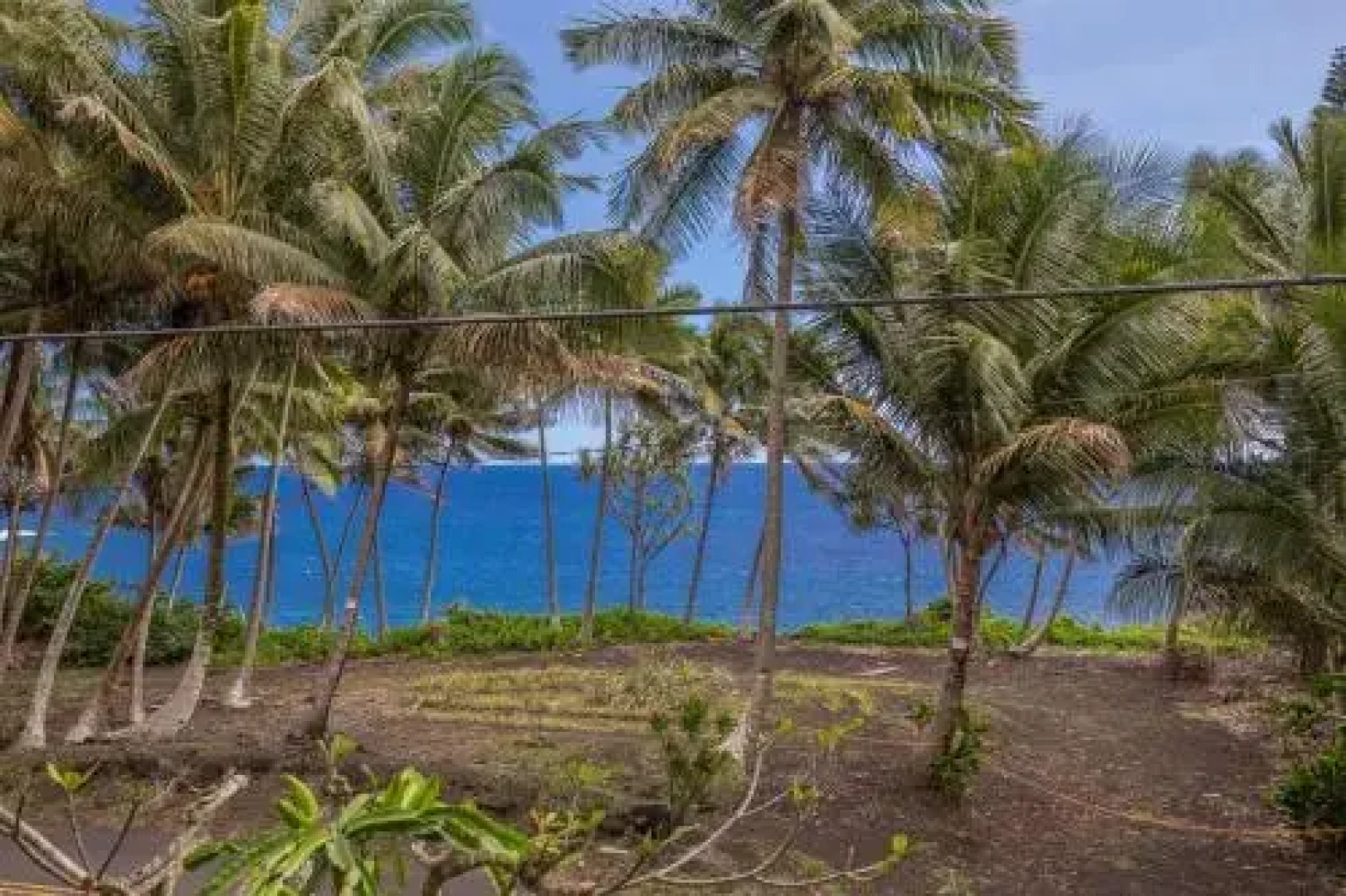 The Bali House & Bali Cottage at Kehena Beach
