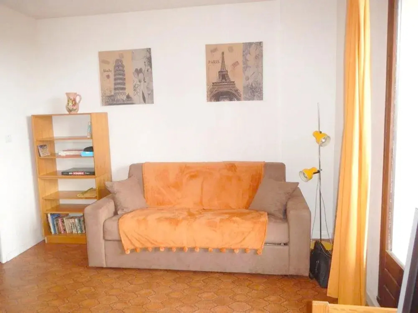 Studio in La Croix-valmer, With Wonderful sea View and Furnished Balco