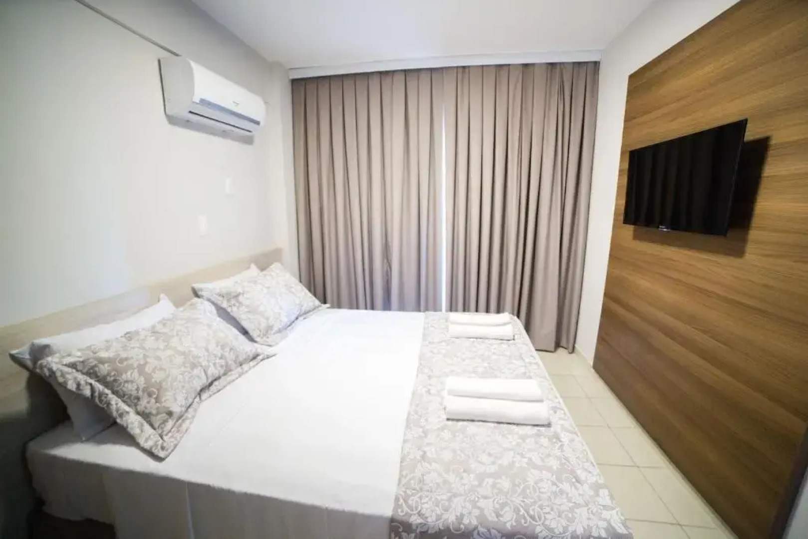 Serra Madre Residence