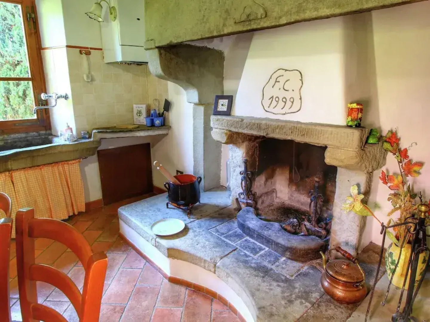 Striking Farmhouse, Ortignano